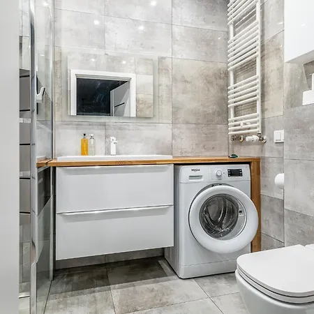 Apartment Rentplanet - Przy Muzeum Powstania Warszawskiego