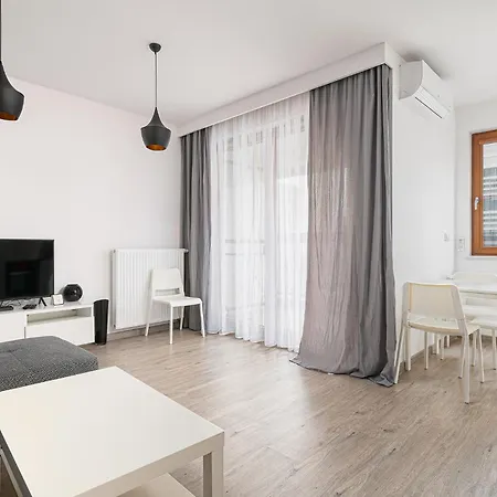 Rentplanet - Przy Muzeum Powstania Warszawskiego Warsaw